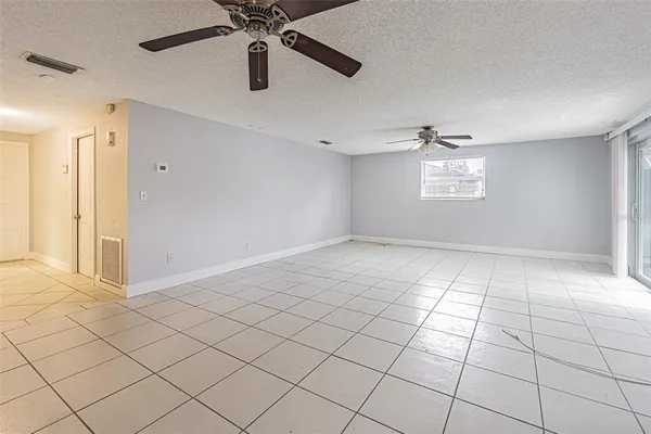 $2,200 | 6321 Spanish Main Drive, Apollo Beach, FL 33572