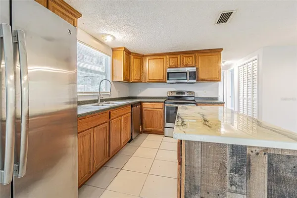 $2,200 | 6321 Spanish Main Drive, Apollo Beach, FL 33572