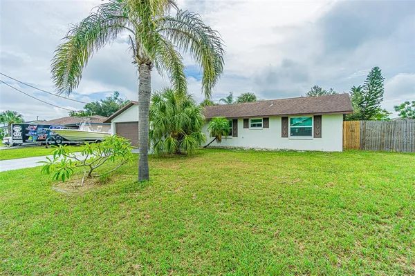 $2,200 | 6321 Spanish Main Drive, Apollo Beach, FL 33572