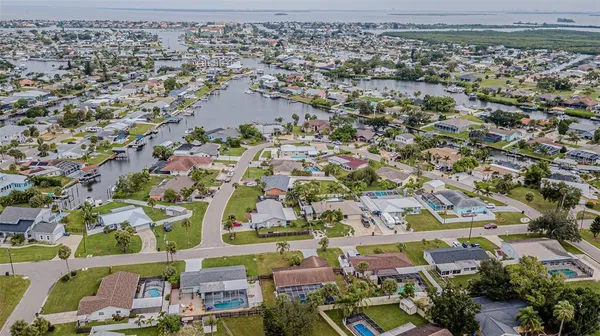 $2,200 | 6321 Spanish Main Drive, Apollo Beach, FL 33572