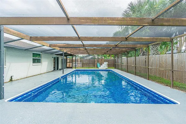 $2,200 | 6321 Spanish Main Drive, Apollo Beach, FL 33572