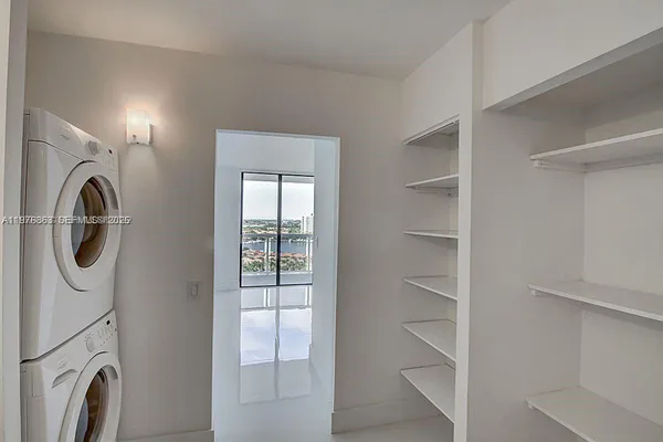 $3,250 | 20505 East Country Club Drive, Unit 1931, Aventura, FL 33180