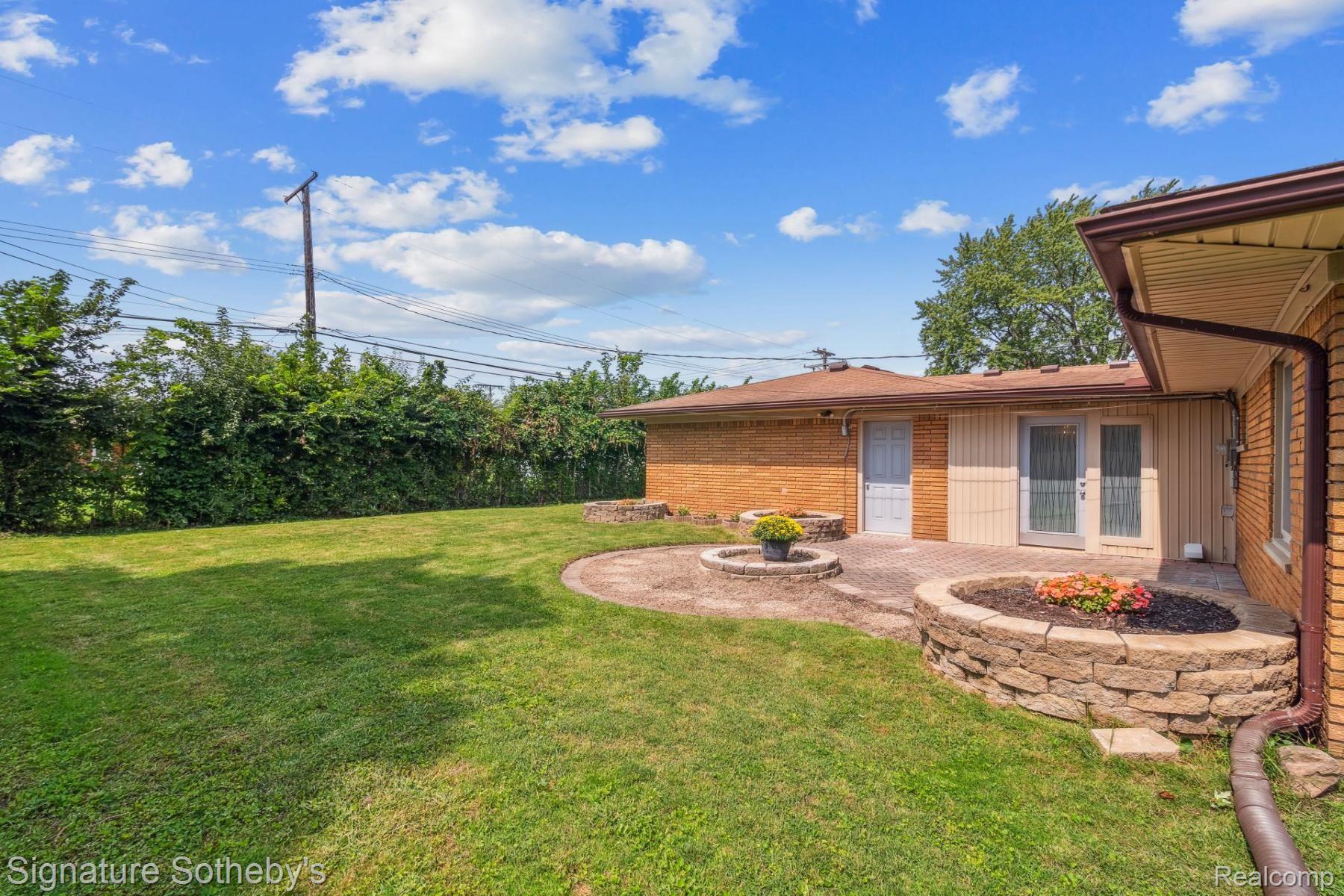 14857 Inkster Road Livonia, MI 48154 - Photo 28 of 31 Gallery Image 28