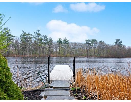15 Kingswood Road Newton, MA 02466 - Photo 3 of 25 a view of a water fountain