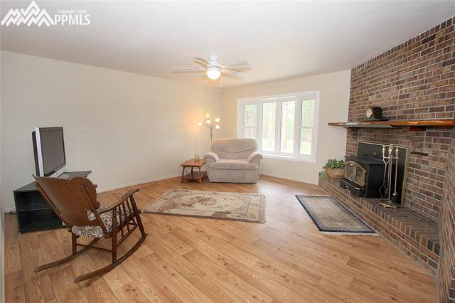10265 Shoup Road Colorado Springs, CO 80908 - Photo 5 of 25 Gallery Image 5