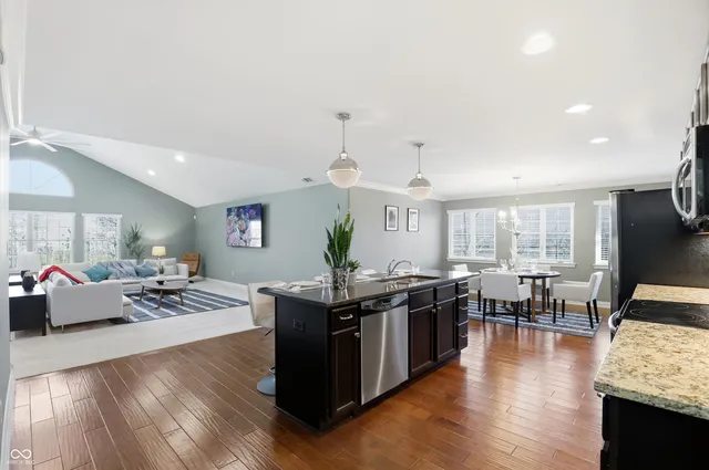 $3,775,000 | 11710 Cold Creek Court, Zionsville, IN 46077