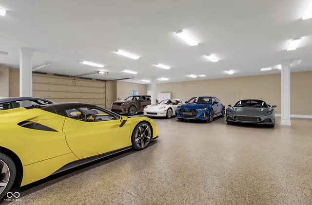 $3,775,000 | 11710 Cold Creek Court, Zionsville, IN 46077