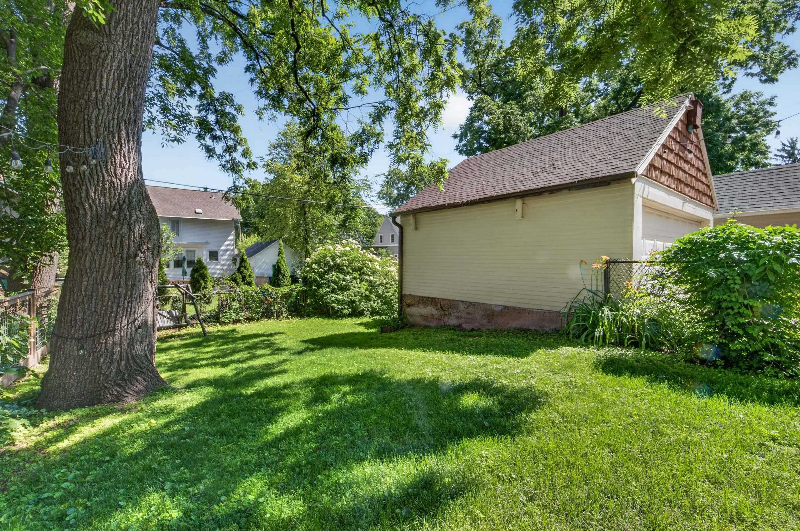 2626 Chamberlain Avenue Madison, WI 53705 - Photo 35 of 36