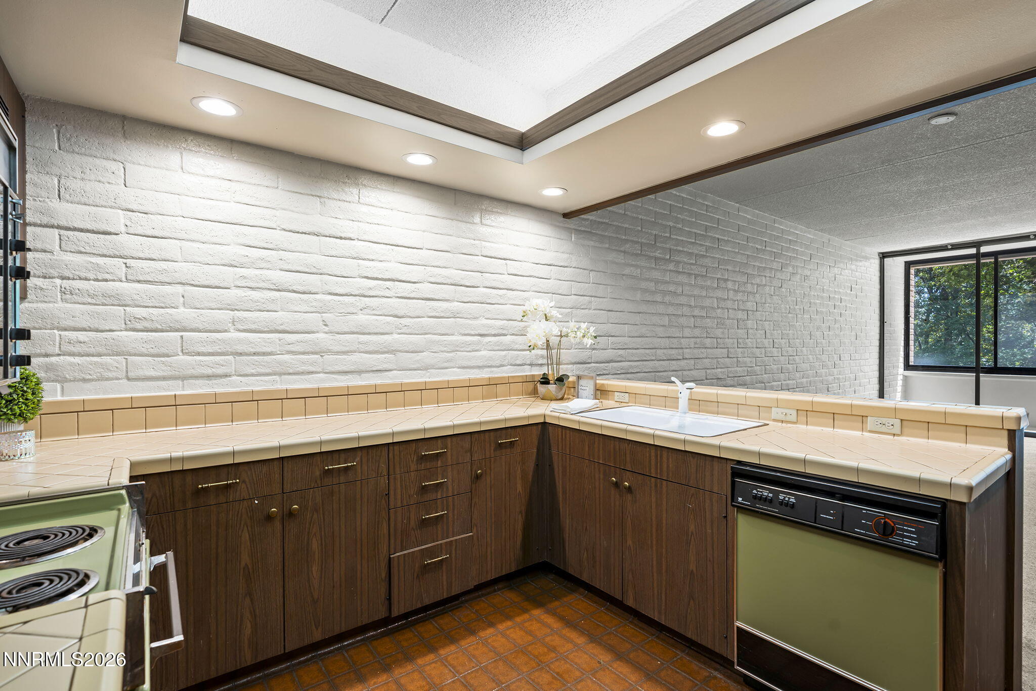 1200 Riverside Drive, Unit 1253 Reno, NV 89503 - Photo 11 of 31 10-web-or-mls-_DSC9586