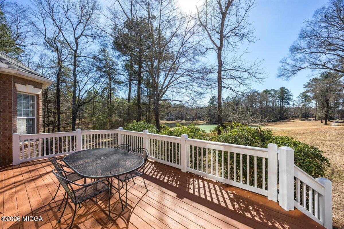 405 Laurel Place Macon, GA 31220 - Photo 37 of 60 Back Deck