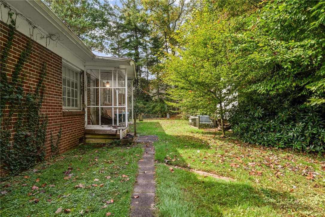 1794 Highway 105 Boone, NC 28607 - Photo 8 of 16