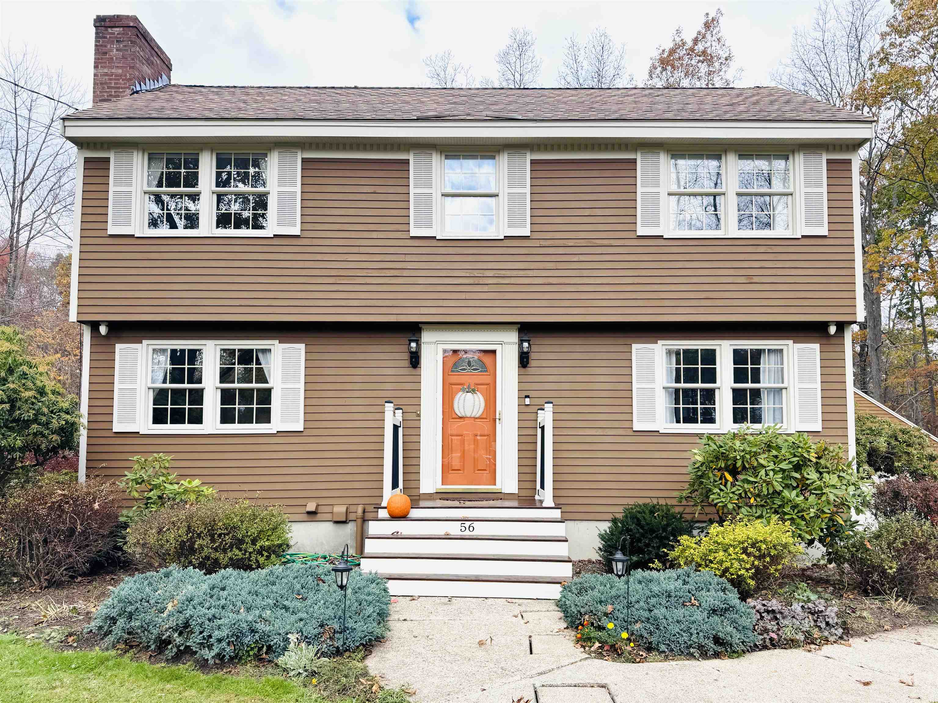 56 Whittier Street Newton, NH 03858 - Photo 3 of 46