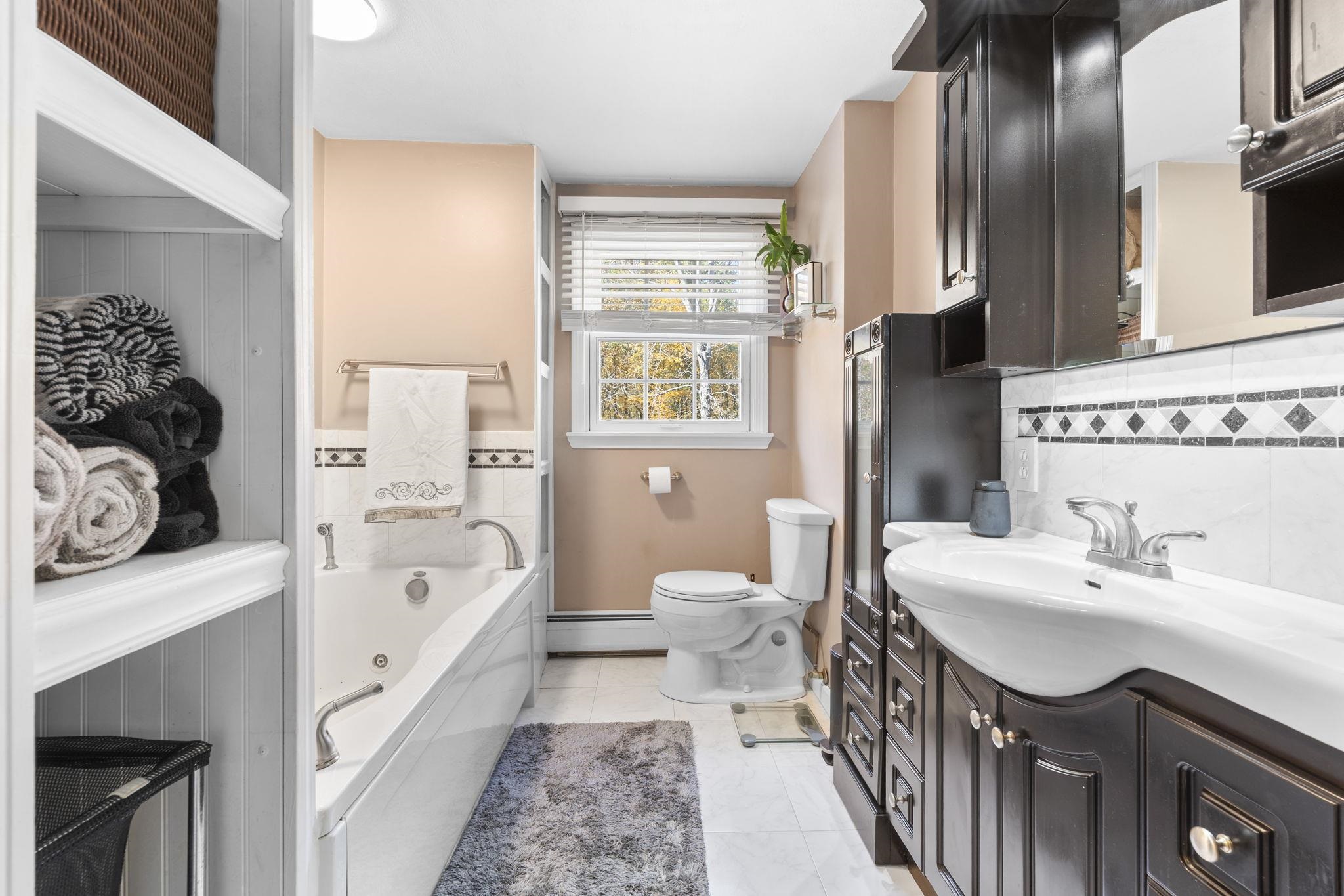 56 Whittier Street Newton, NH 03858 - Photo 37 of 46