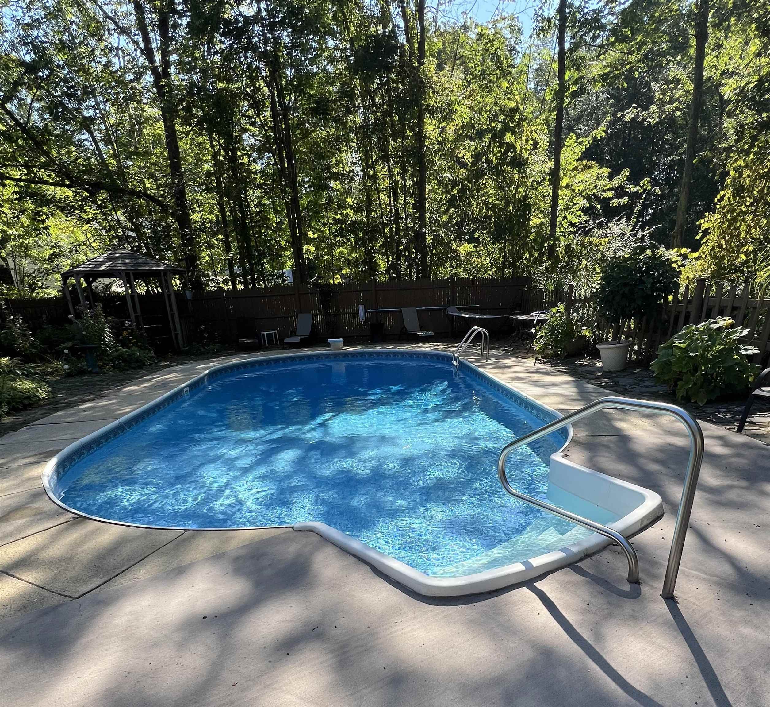 56 Whittier Street Newton, NH 03858 - Photo 5 of 46