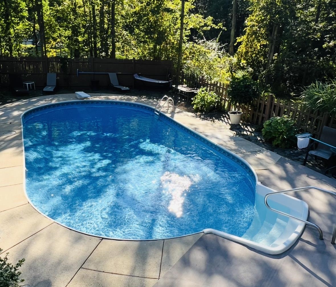 56 Whittier Street Newton, NH 03858 - Photo 6 of 46