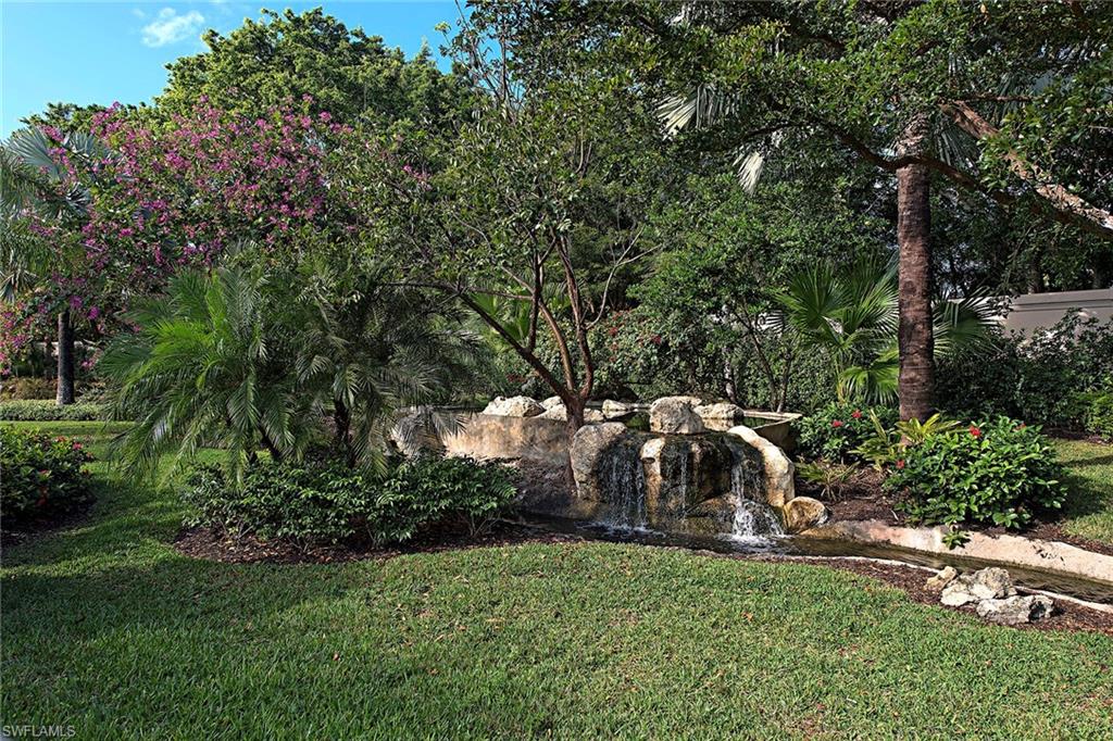 2195 Miramonte Way Naples, FL 34105 - Photo 2 of 15 Gallery Image 2
