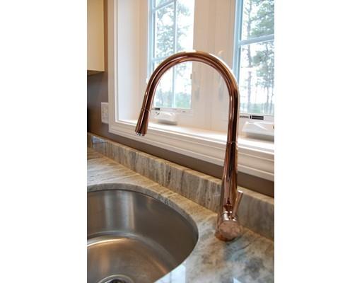 149 Wareham Road Plymouth, MA 02360 - Photo 8 of 28 Gallery Image 8