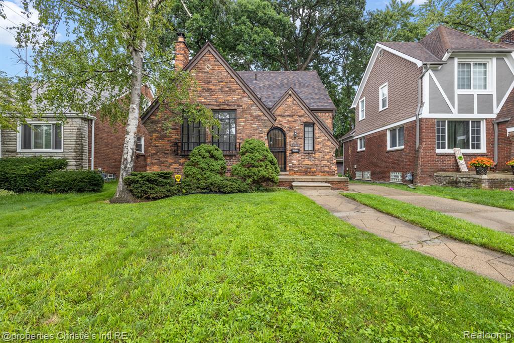 5570 Grayton Street Detroit, MI 48224 - Photo 1 of 41