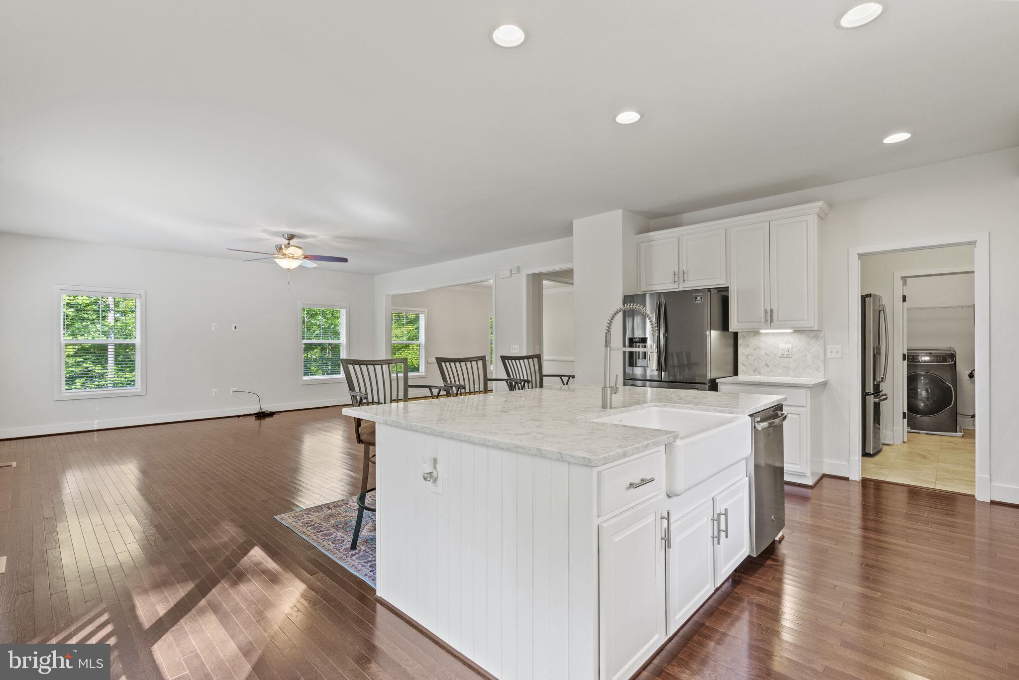 9171 Keyser Road Nokesville, VA 20181 - Photo 9 of 47 ...with center island...