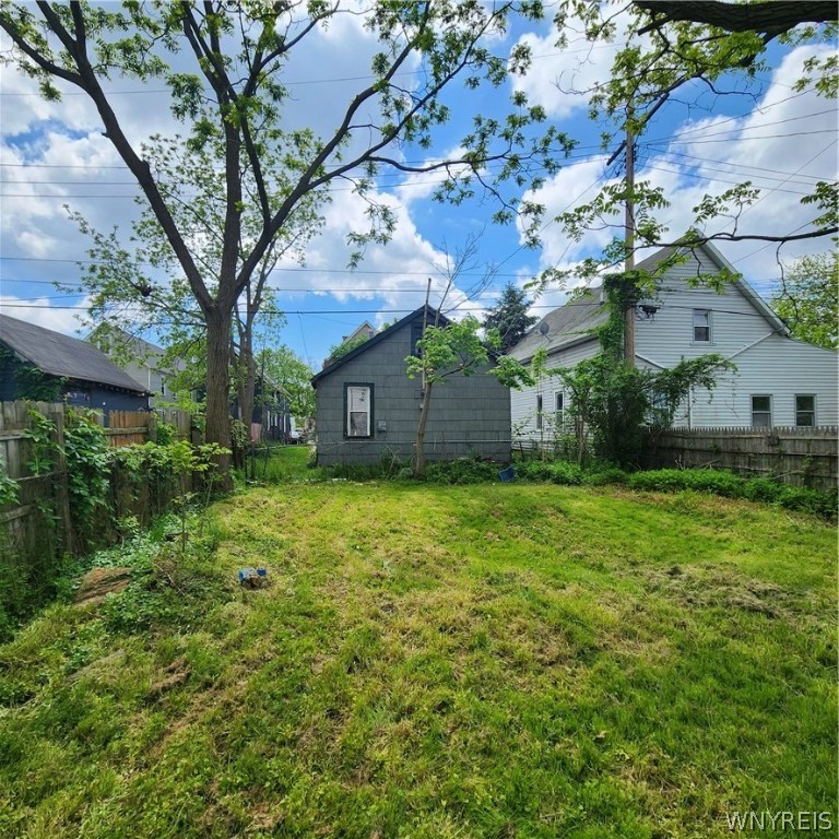 304 14th Street Buffalo, NY 14213 - Photo 31 of 33