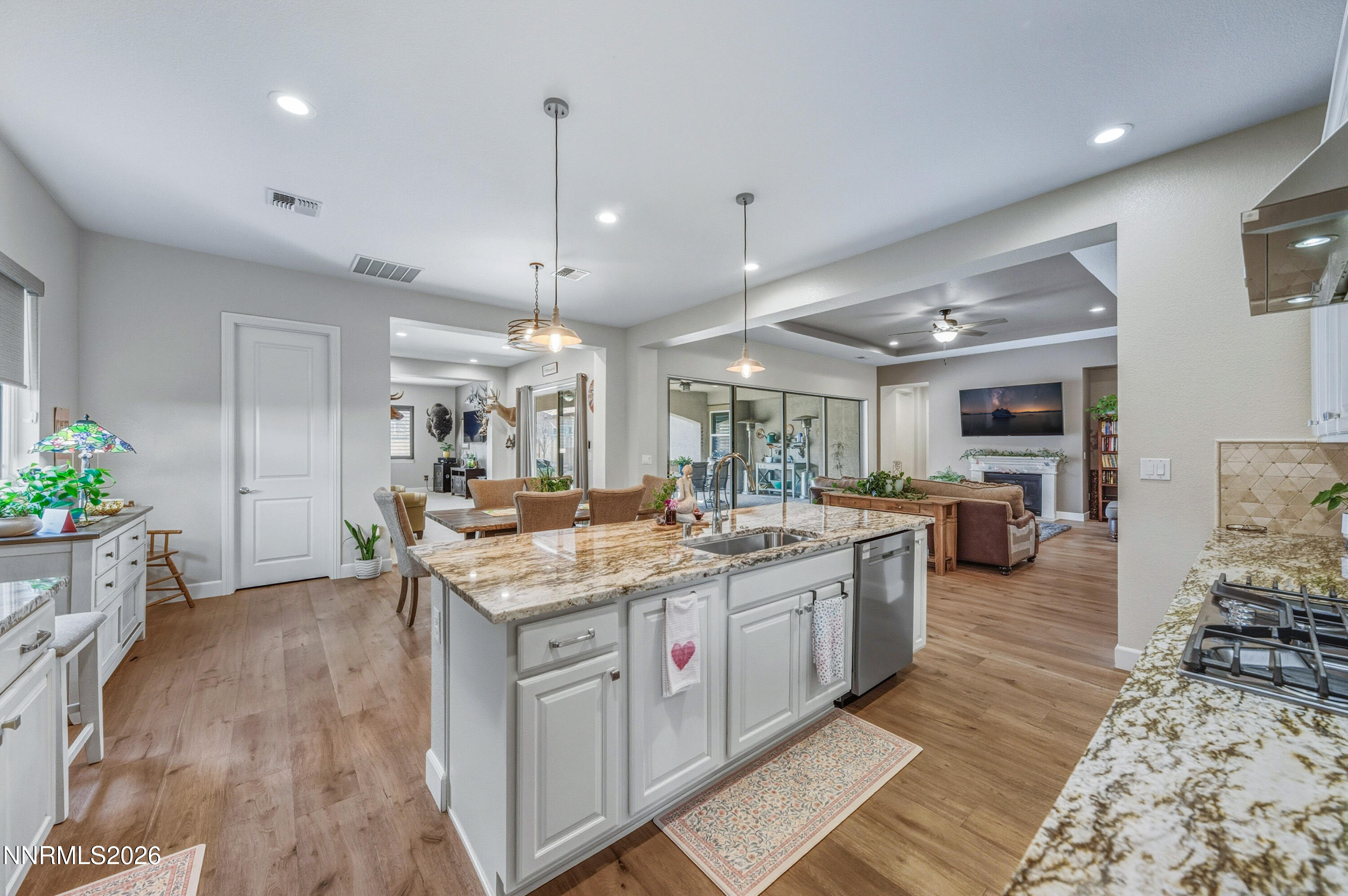 2468 Sparstone Drive Reno, NV 89521 - Photo 11 of 36 S-1040