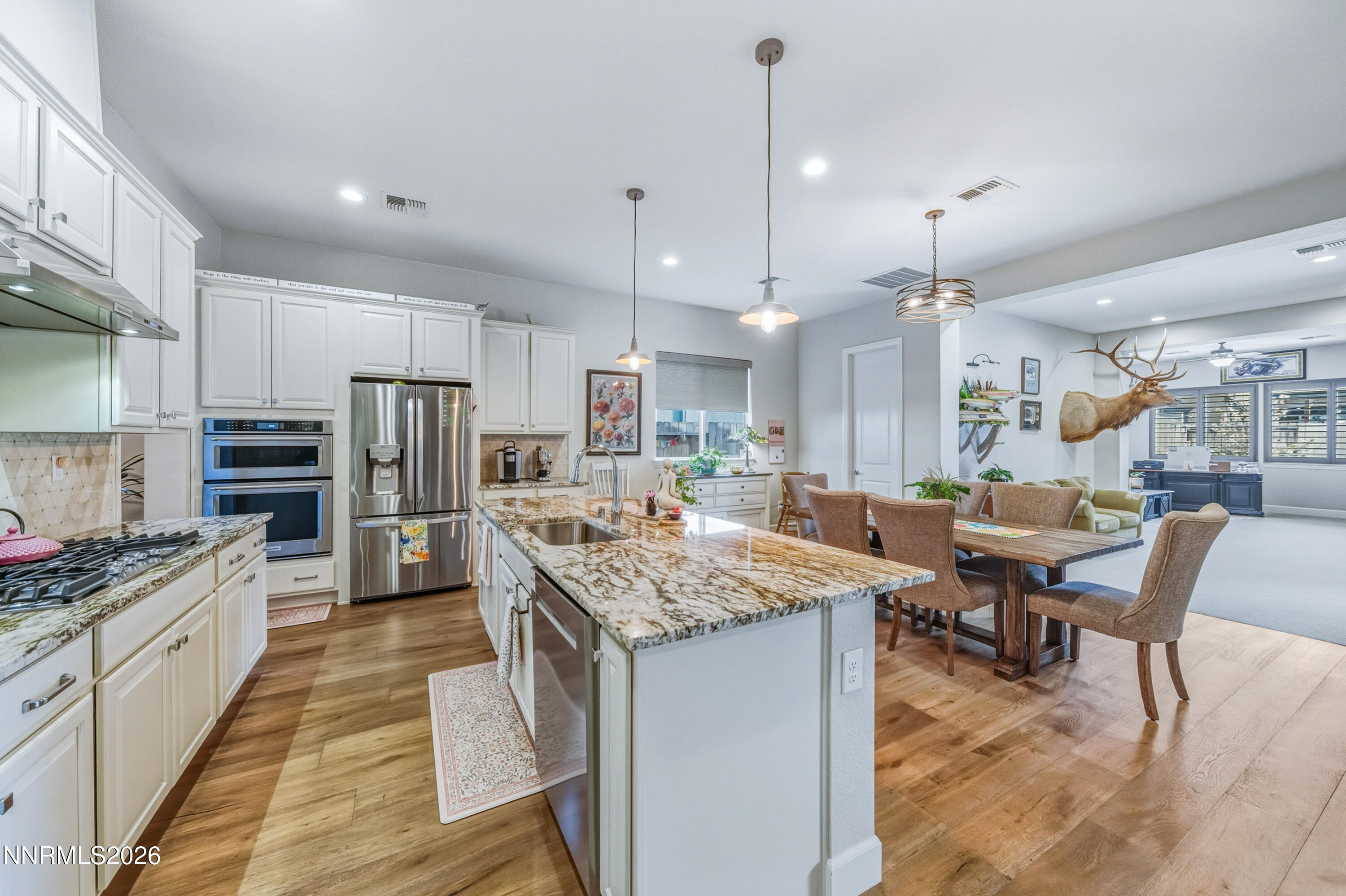 2468 Sparstone Drive Reno, NV 89521 - Photo 5 of 36 S-1033