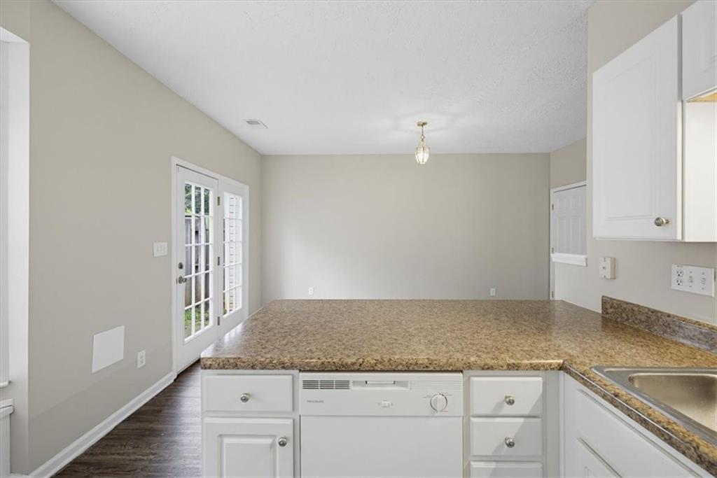 26 Hampton Drive Cartersville, GA 30121 - Photo 13 of 24