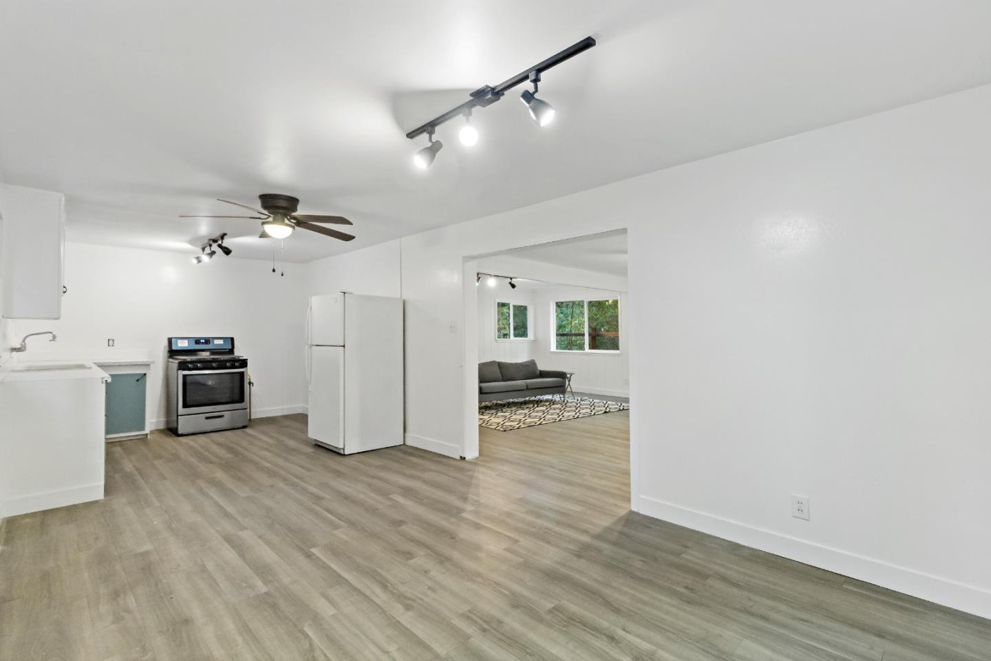710 Primavera Road Boulder Creek, CA 95006 - Photo 11 of 23 Gallery Image 11