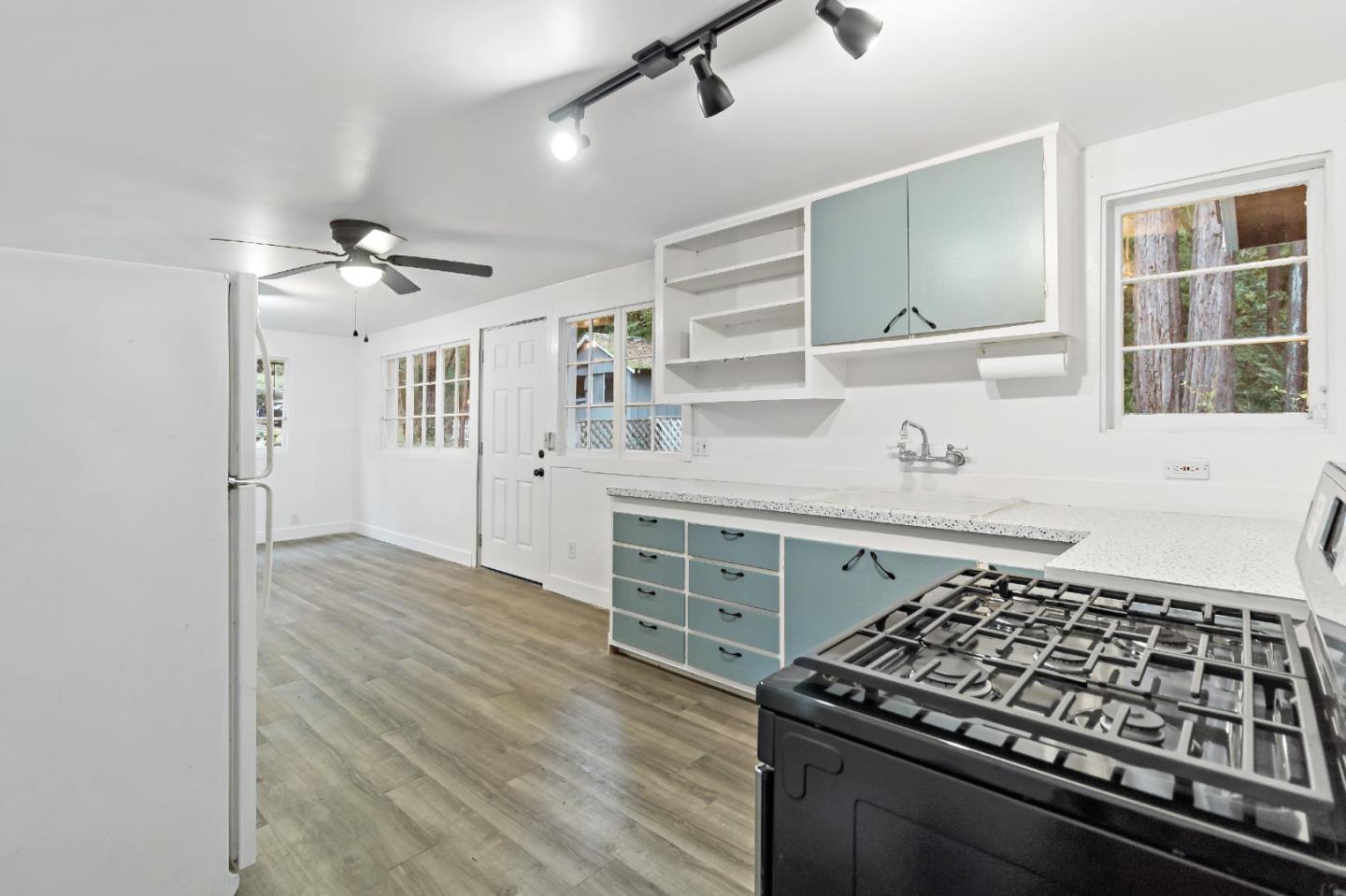 710 Primavera Road Boulder Creek, CA 95006 - Photo 13 of 23 Gallery Image 13