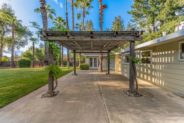 $1,375,000 | 541 Sunset Drive, Angwin, CA 94508