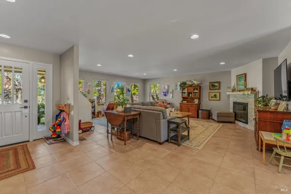 $1,375,000 | 541 Sunset Drive, Angwin, CA 94508