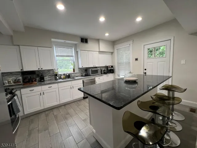 $840,000 | 865 Westfield Avenue, Elizabeth, NJ 07208