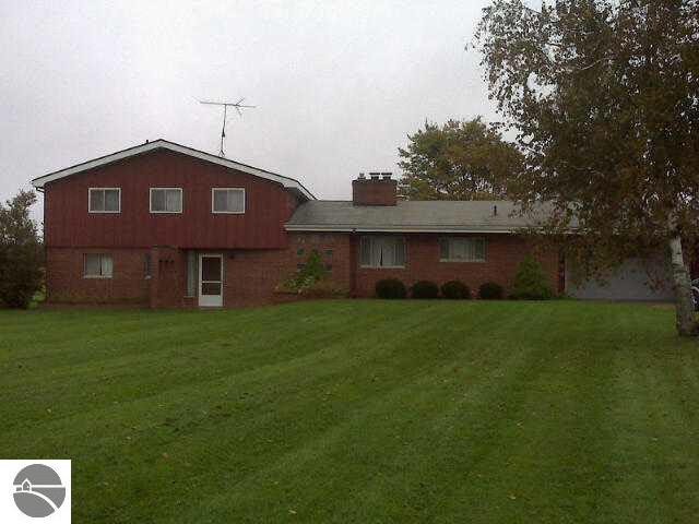 7634 Saunders Road Bentley, MI 48613 - Photo 1 of 8 1754456.JPG