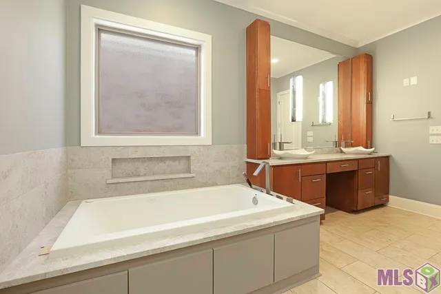 $399,900 | 10115 Ambrose Court, Baton Rouge, LA 70816