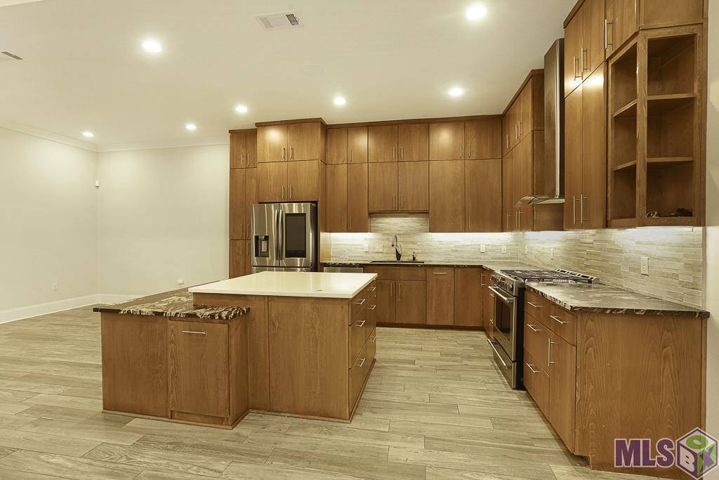 10115 Ambrose Court Baton Rouge, LA 70816 - Photo 4 of 30