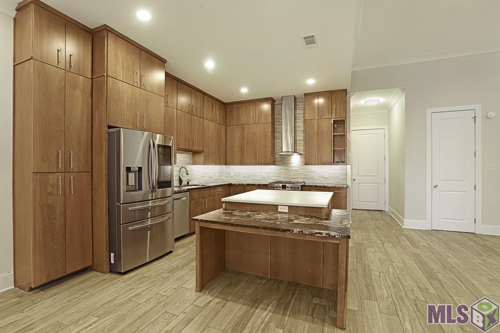 10115 Ambrose Court Baton Rouge, LA 70816 - Photo 4 of 30