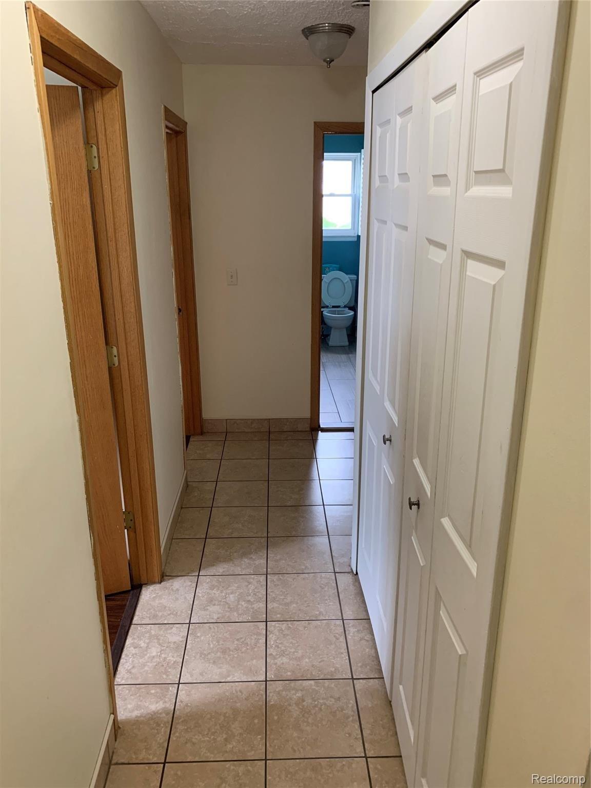35824 Shell Drive Sterling Heights, MI 48310 - Photo 11 of 23 02A7A320-616E-45DB-B912-2658DAB98694.jpeg