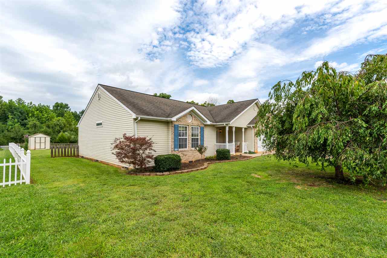 712 Ritchie Boulevard Staunton, VA 24401 - Photo 2 of 36 Gallery Image 2