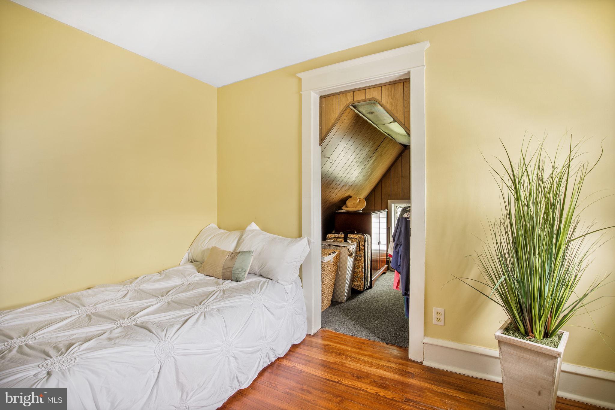1005 North Providence Road Media, PA 19063 - Photo 12 of 23 2nd bedroom with walk in closet