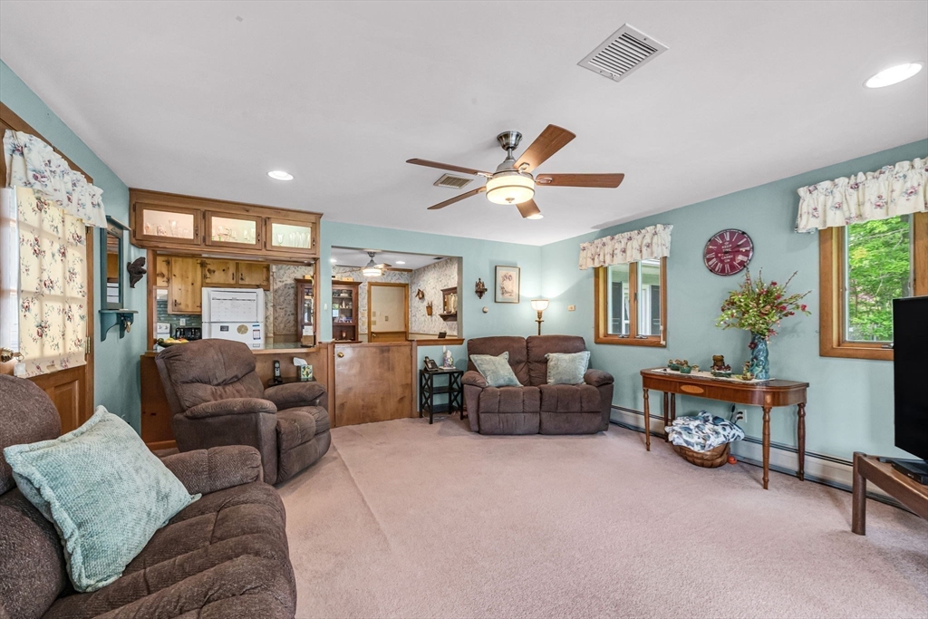 296 Pease Road East Longmeadow, MA 01028 - Photo 17 of 42