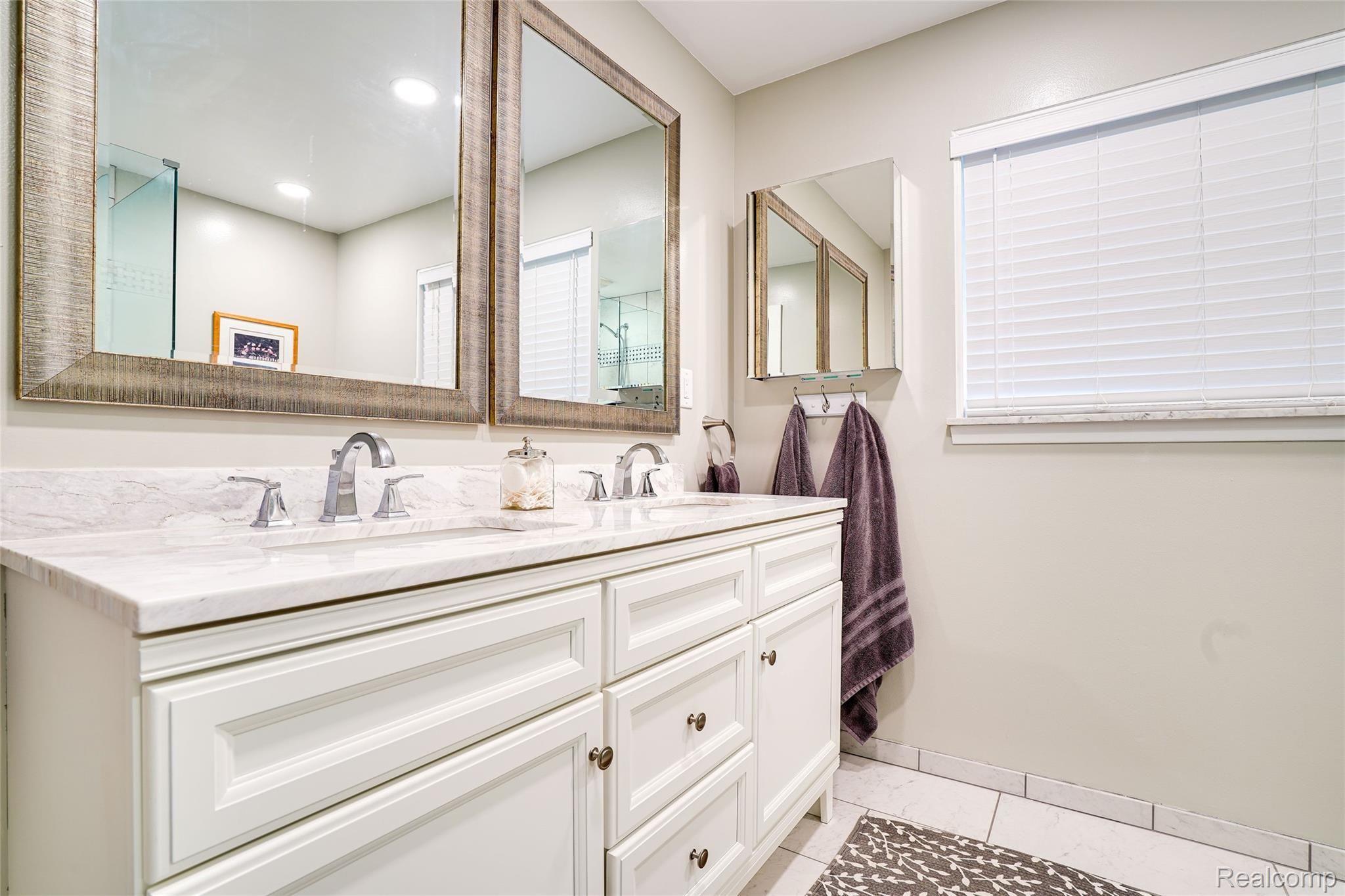 519 Elizabeth Street Rochester, MI 48307 - Photo 6 of 25 DSC08283HDR.jpg