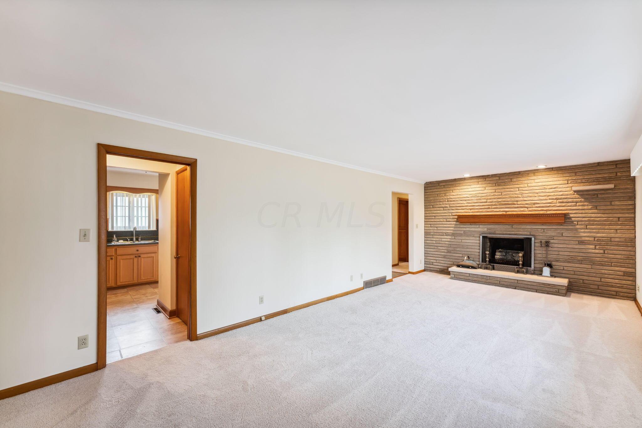 4319 Wanda Lane Road Columbus, OH 43224 - Photo 11 of 51 22-web-or-mls-4319-wanda-lane-rd