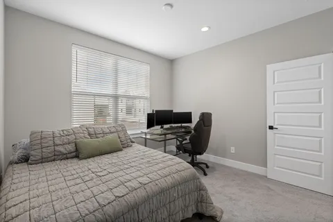 a view of an house with backyard porch and garden