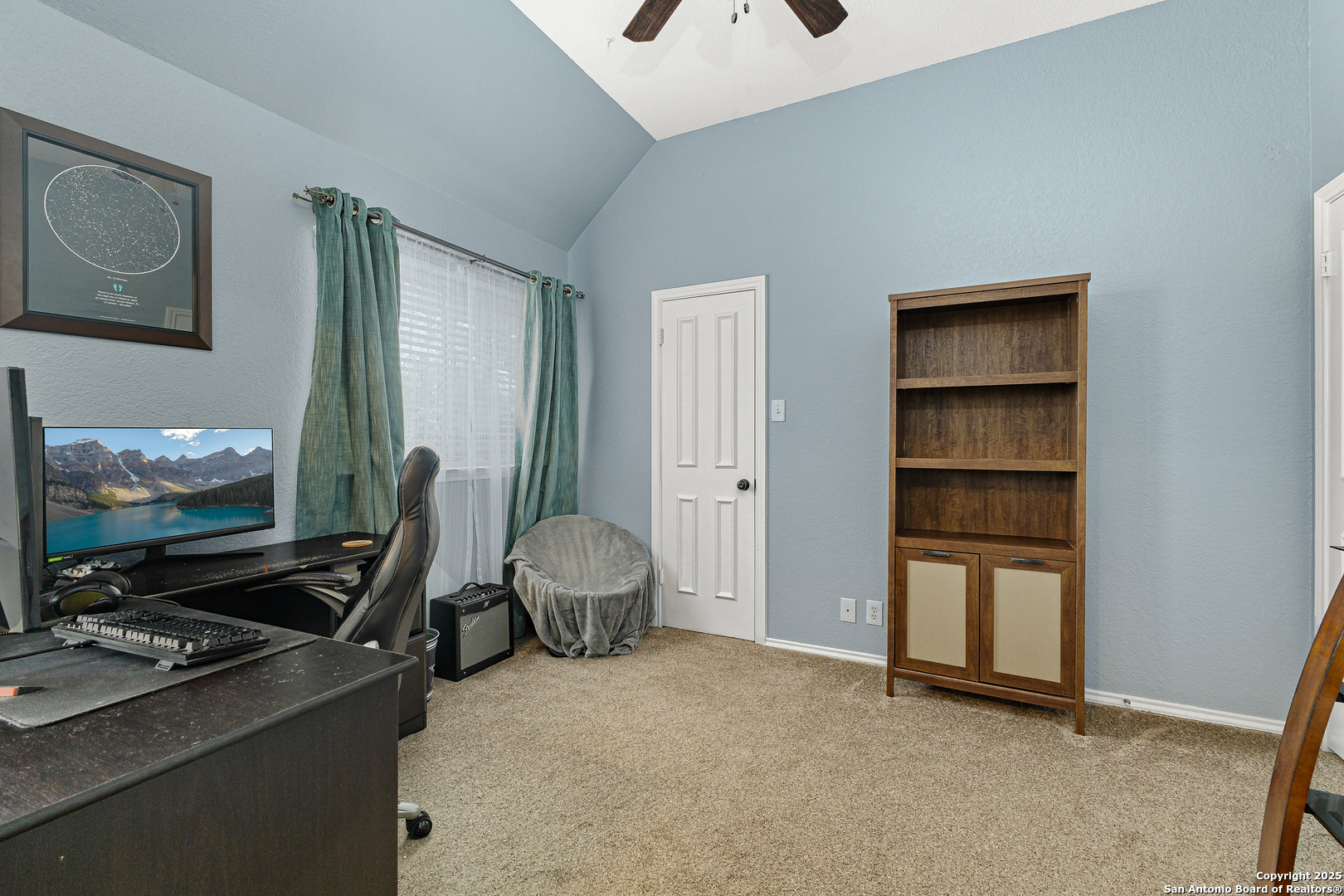 418 Texas Point San Antonio, TX 78258 - Photo 21 of 31 a room with furniture and a flat screen tv