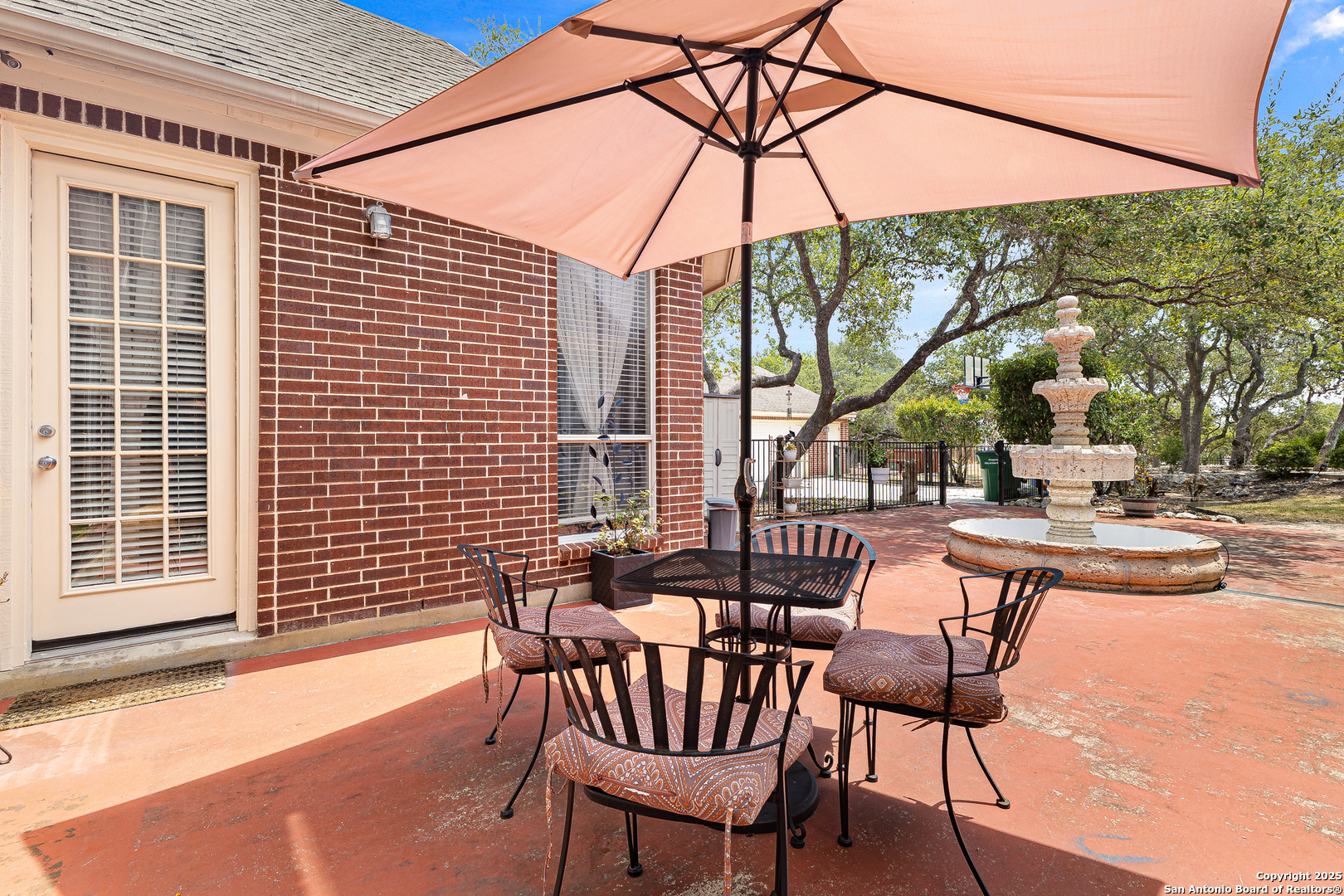 418 Texas Point San Antonio, TX 78258 - Photo 23 of 31 a view of a chair and table in the patio