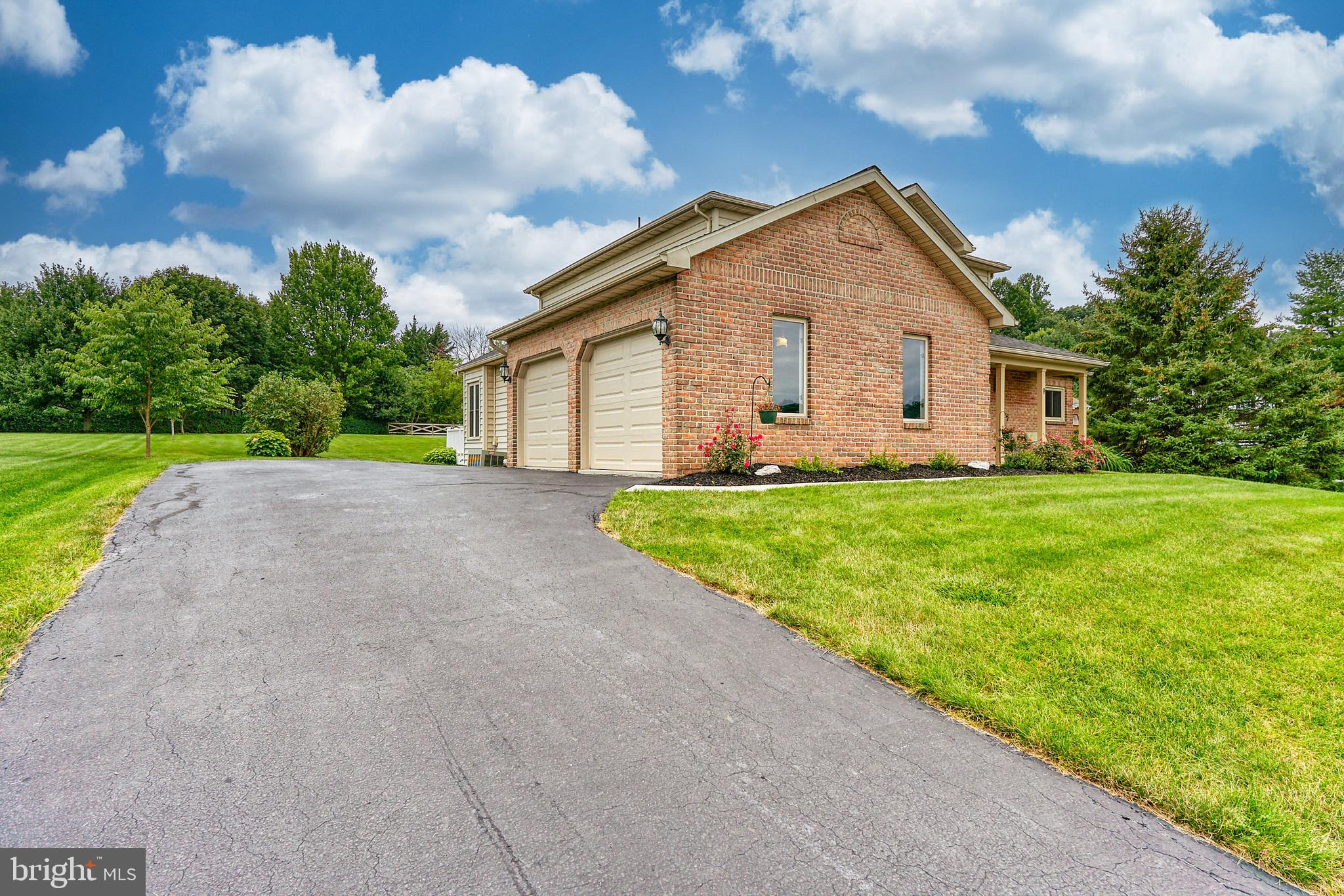 9 McCartney Road New Freedom, PA 17349 - Photo 4 of 43 Gallery Image 4