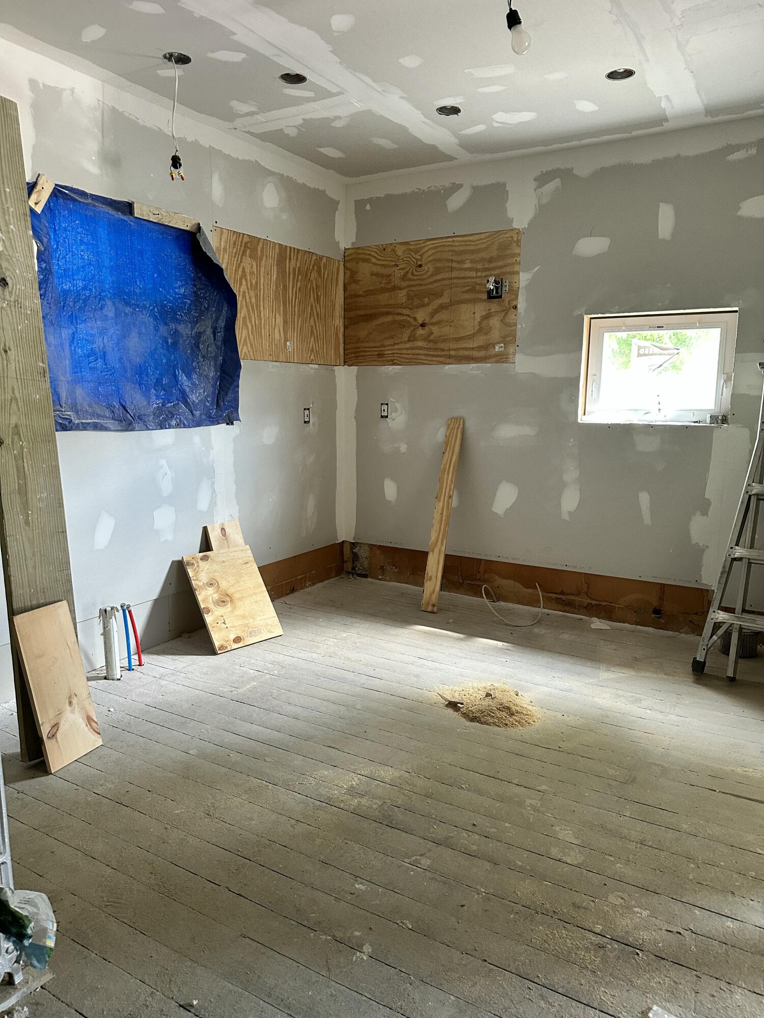 18 Porter Bridge Road Mexico, ME 04257 - Photo 5 of 35 Kitchen