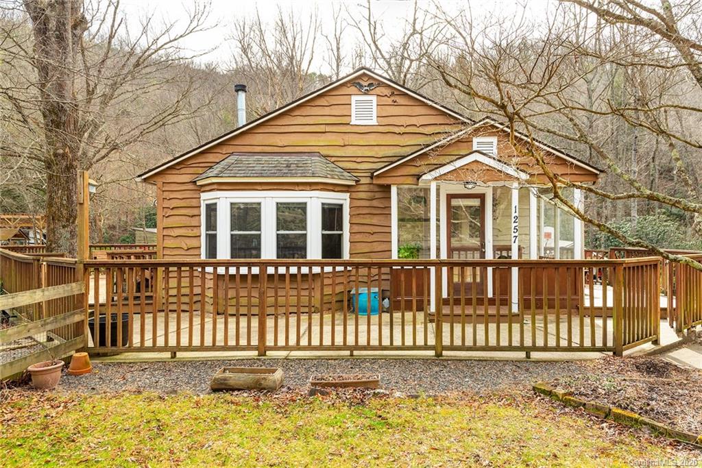 1257 Old Fort Road Fairview, NC 28730 - Photo 2 of 27