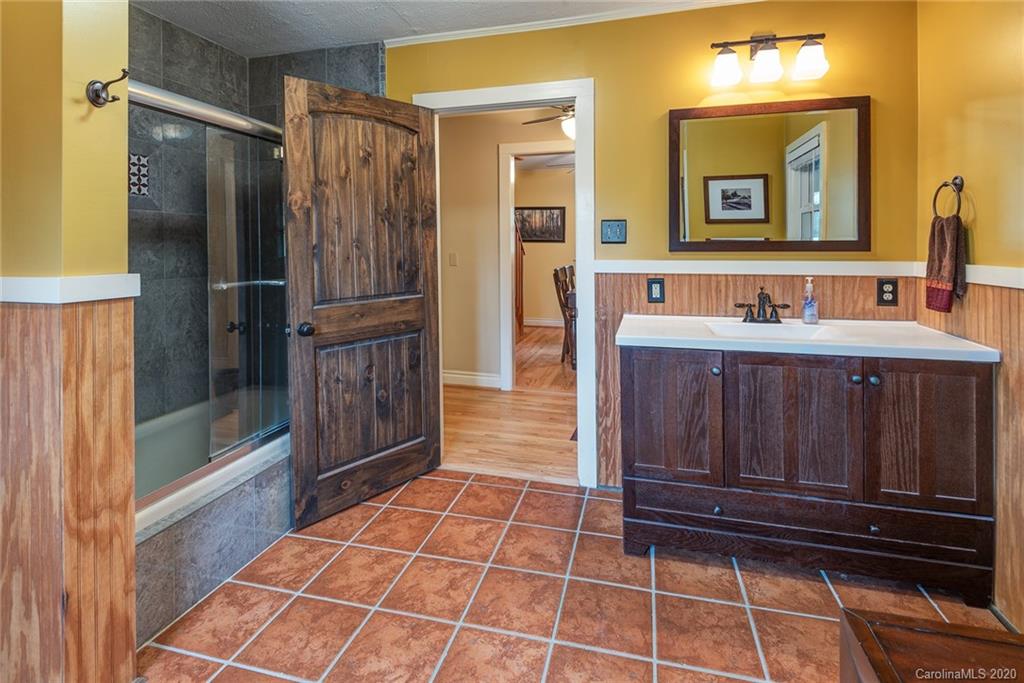 1257 Old Fort Road Fairview, NC 28730 - Photo 11 of 27