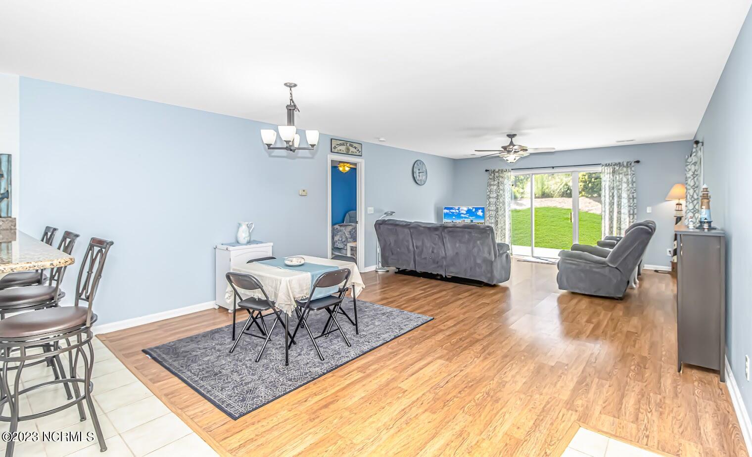 933 Wyndfall Drive Southwest Sunset Beach, NC 28468 - Photo 13 of 39 Livingroom